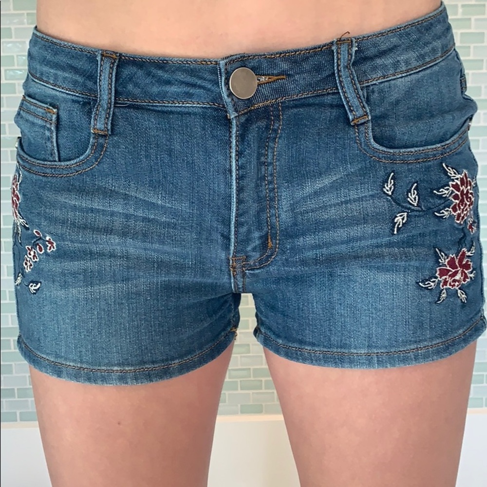 Harper Jean Shorts with Flower Embroidery